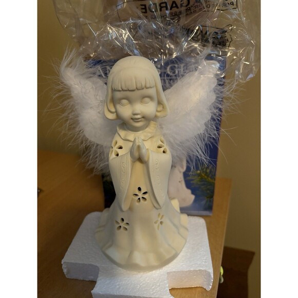 Angel's Glow Illuminated Sculpture Angel w/Wings-Christmas- Colorful -NIB- - Picture 3 of 10